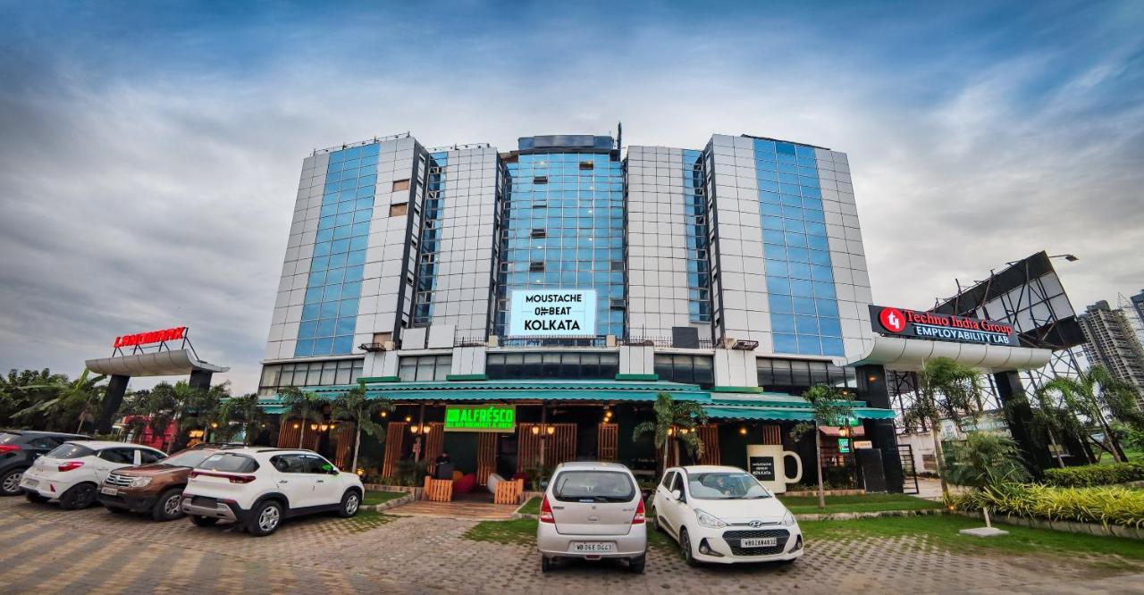 Offbeat Ccu Hostel Calcutta Exterior foto